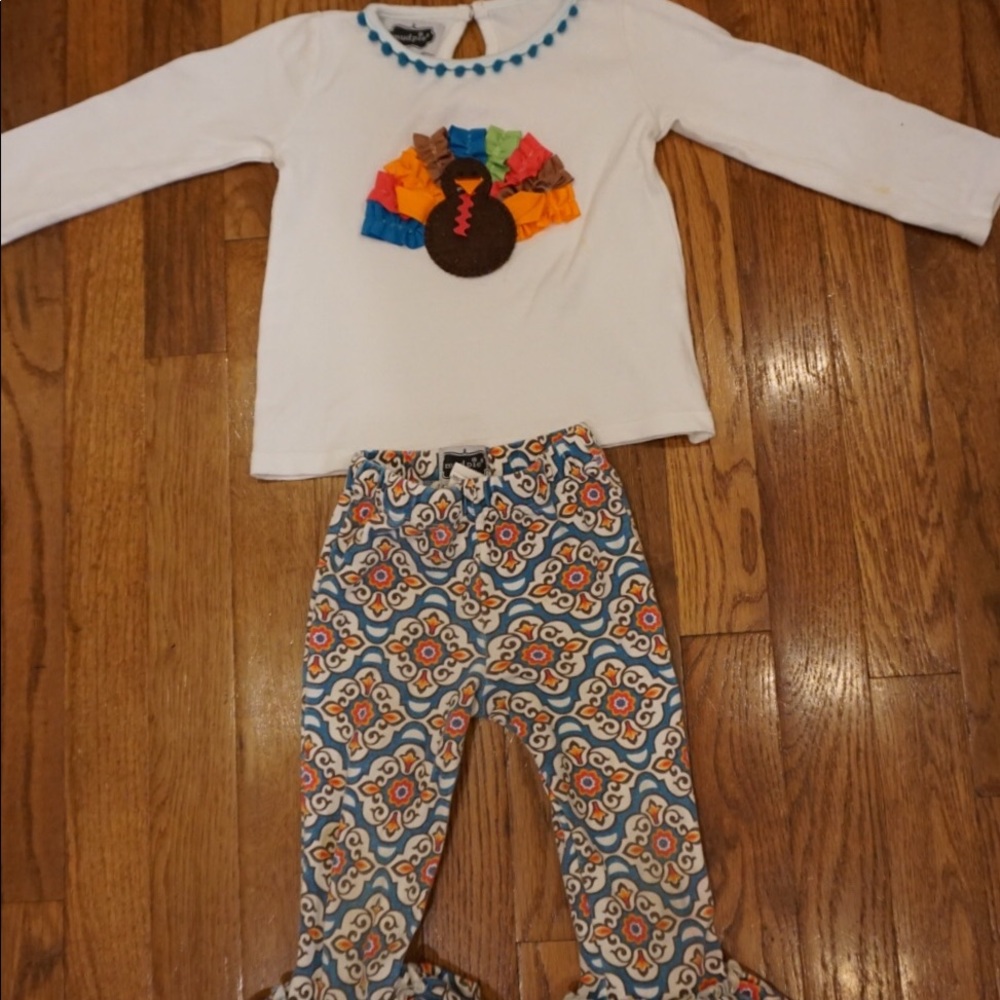 Mud Pie girl’s Thanksgiving outfit